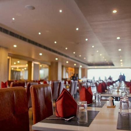Hotel Prism - A Boutique Hotel Jorhāt المظهر الخارجي الصورة