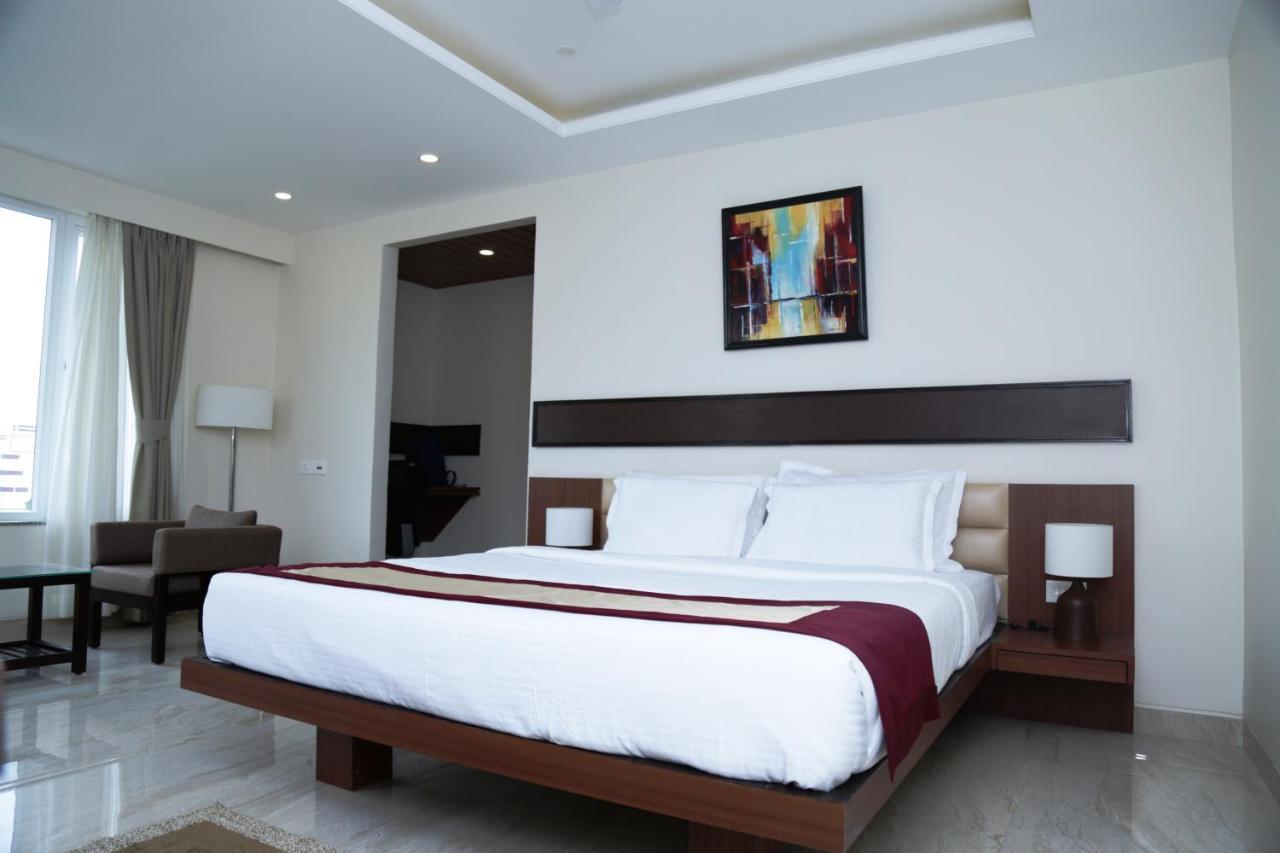 Hotel Prism - A Boutique Hotel Jorhāt المظهر الخارجي الصورة
