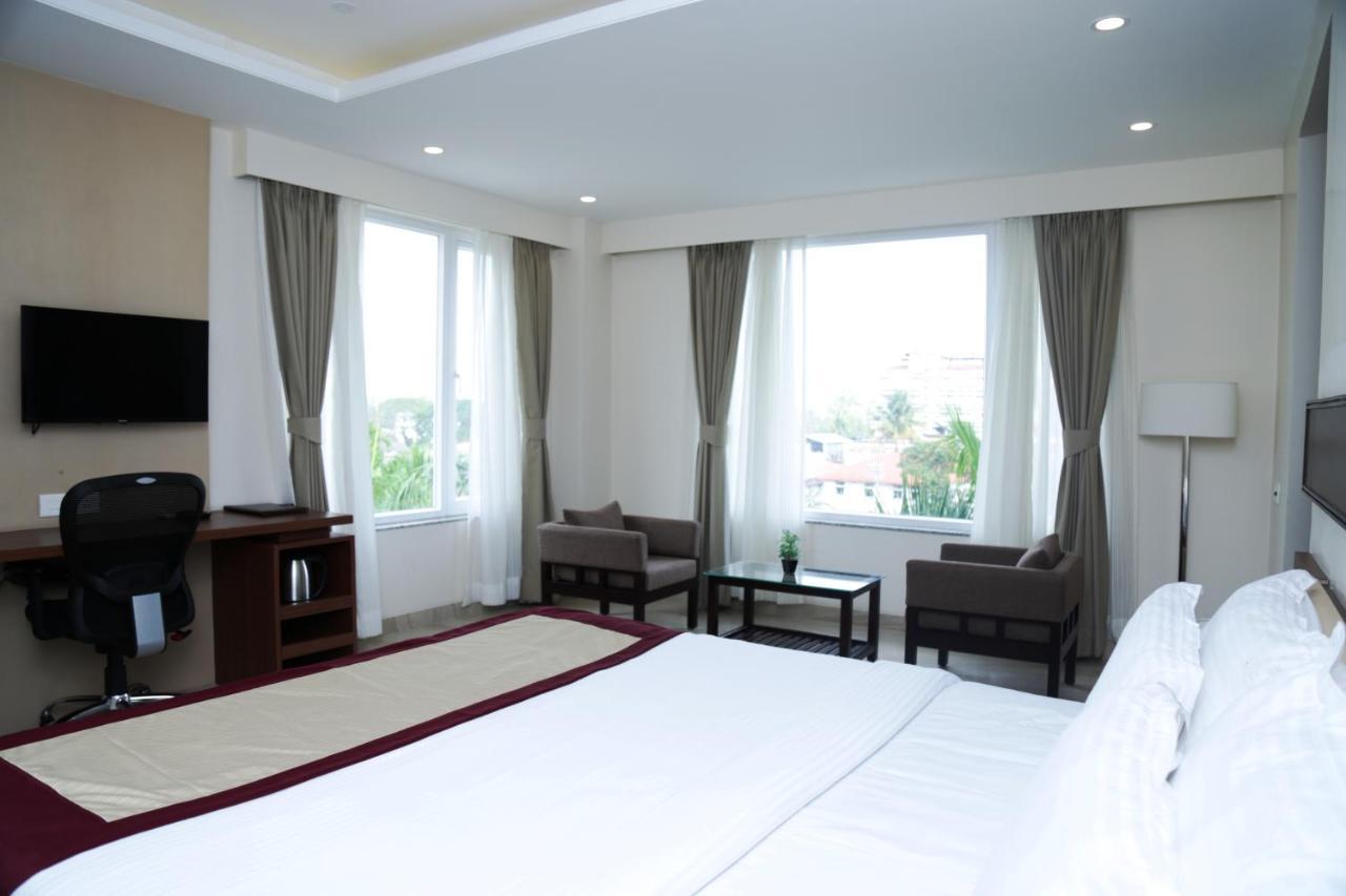 Hotel Prism - A Boutique Hotel Jorhāt المظهر الخارجي الصورة