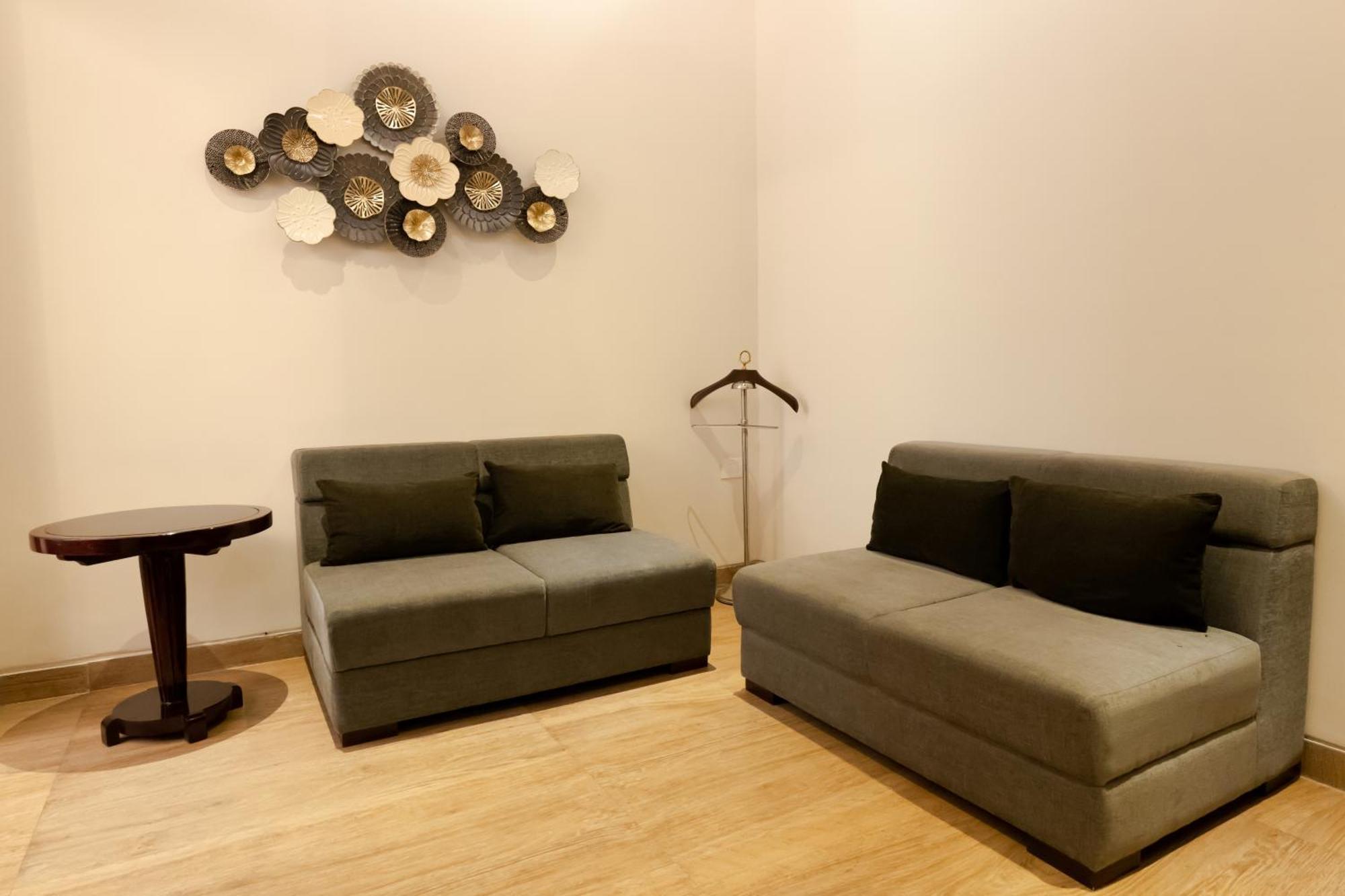 Hotel Prism - A Boutique Hotel Jorhāt المظهر الخارجي الصورة