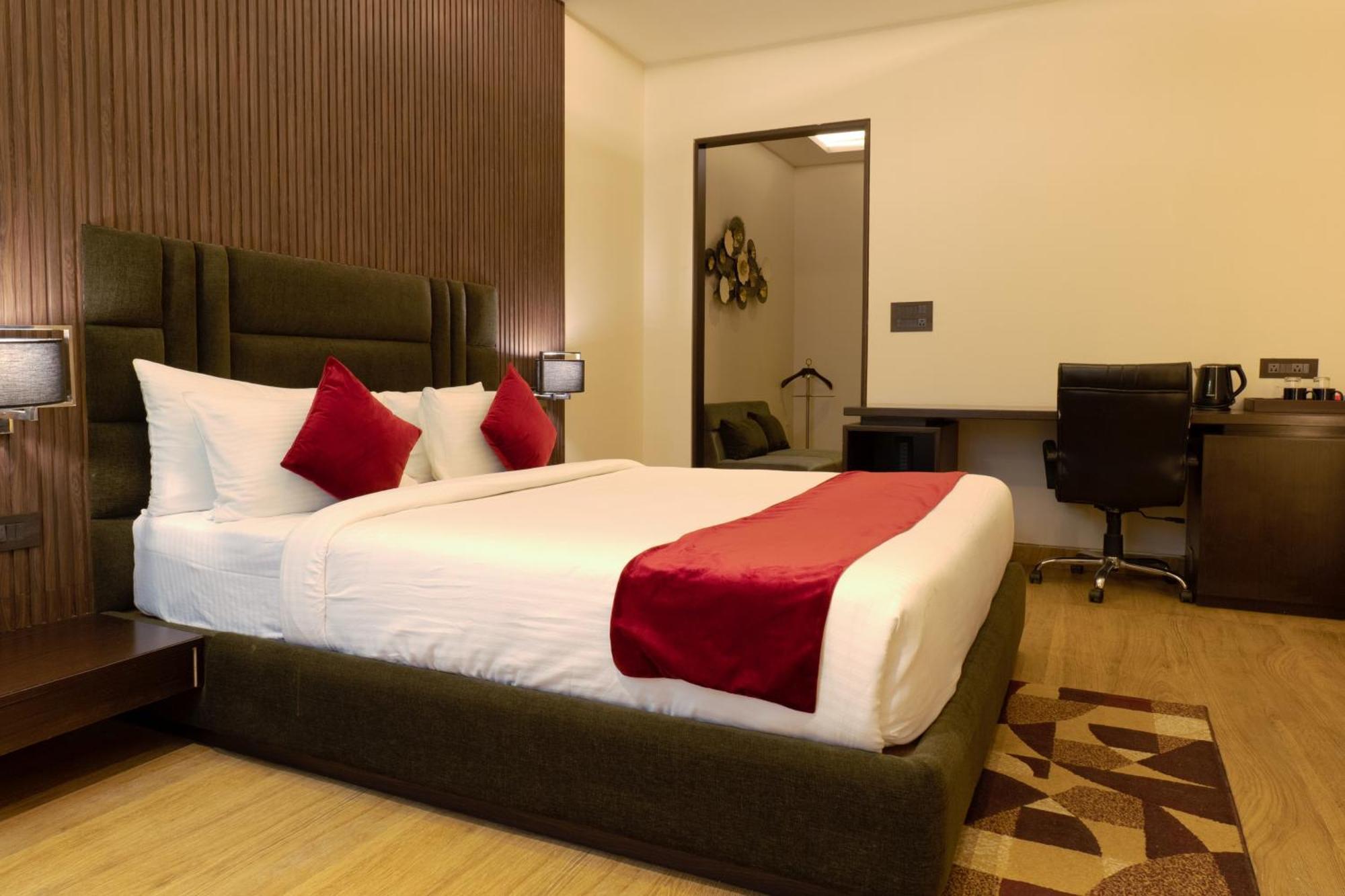 Hotel Prism - A Boutique Hotel Jorhāt المظهر الخارجي الصورة